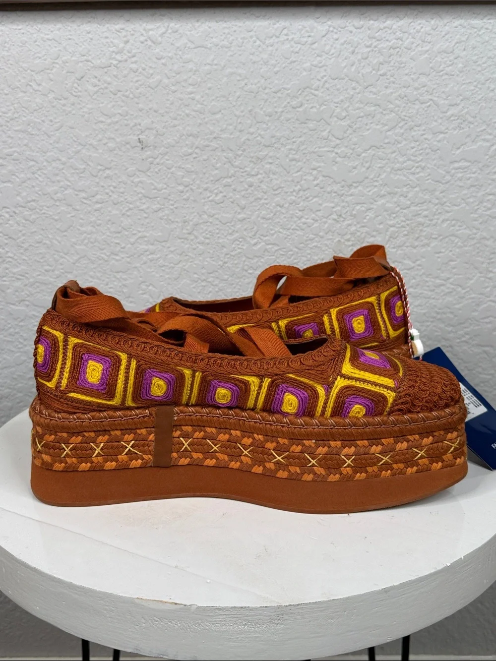 FARM RIO RUST ESPADRILLE FLATFORM EMBROIDERED LACE UP PLATFORM SHOES NWT SIZE 8
